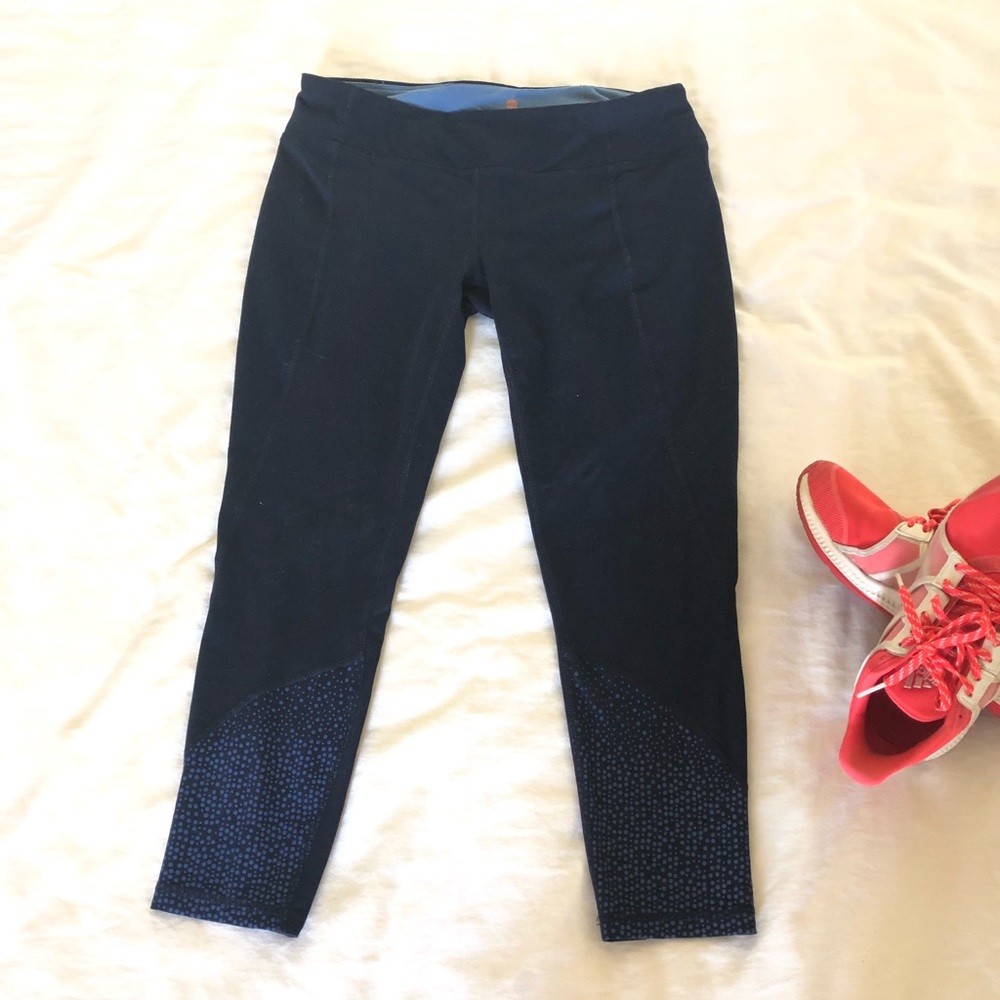 Tangerine crop leggings